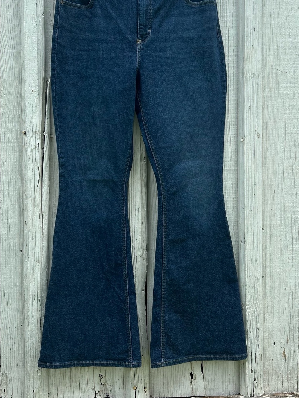 Lee High Rise Flare Jeans Size 14 Medium Dark Wash 70s Bell Bottom 99% Cotton